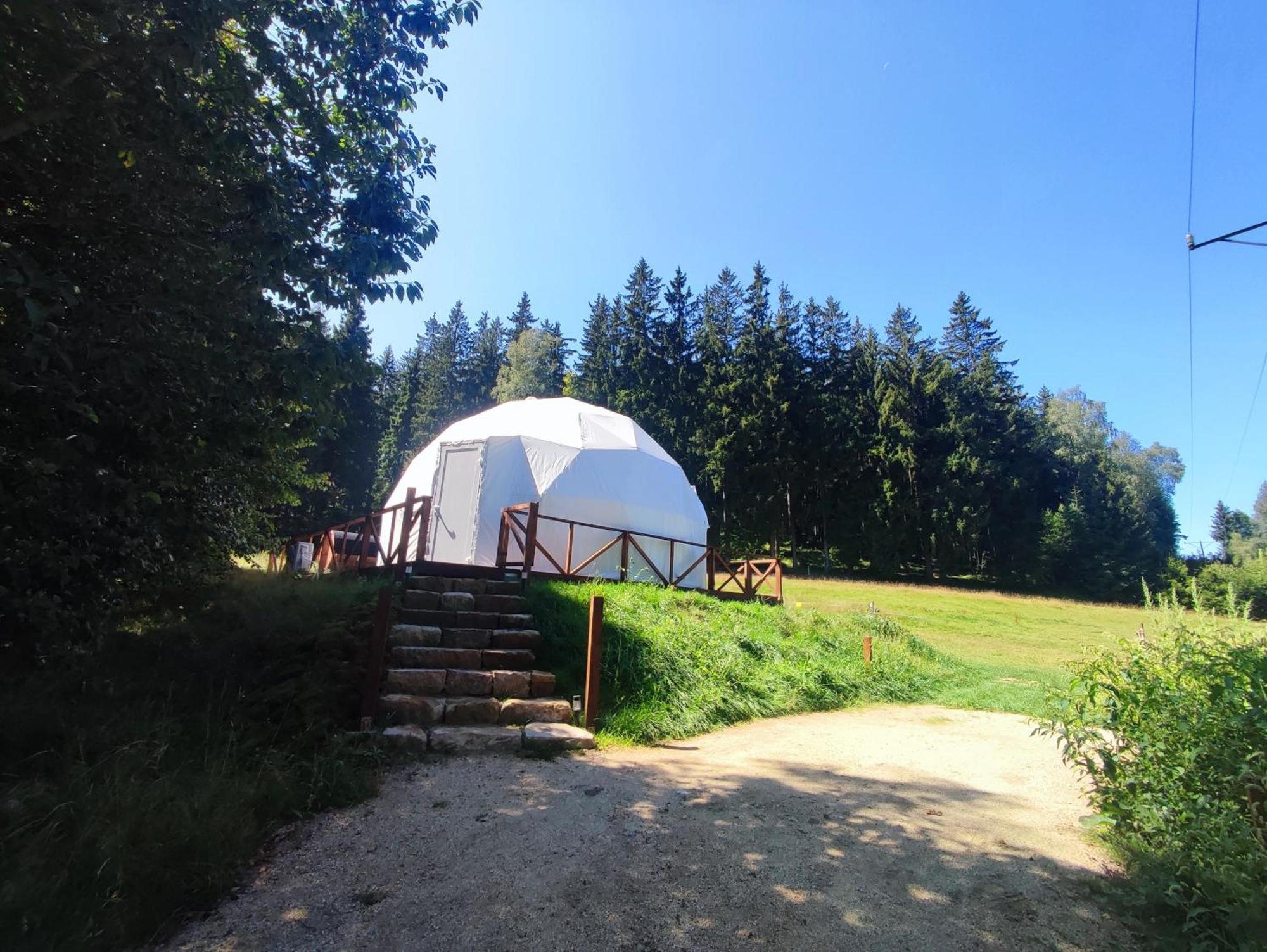 Hotel Forrest Glamp Mieroszow Esterno foto